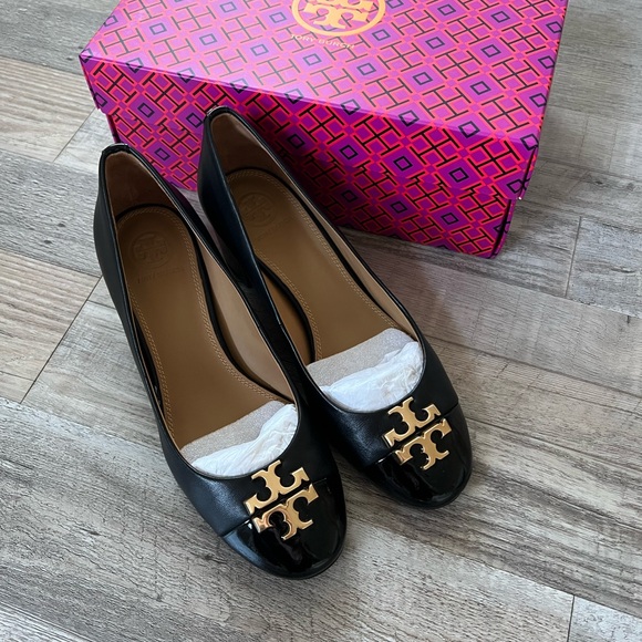 Tory Burch Shoes - Tory Burch 50MM Pump with Gold Logo